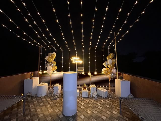 Birthday party entrance arch and balloon installation in Gujarat